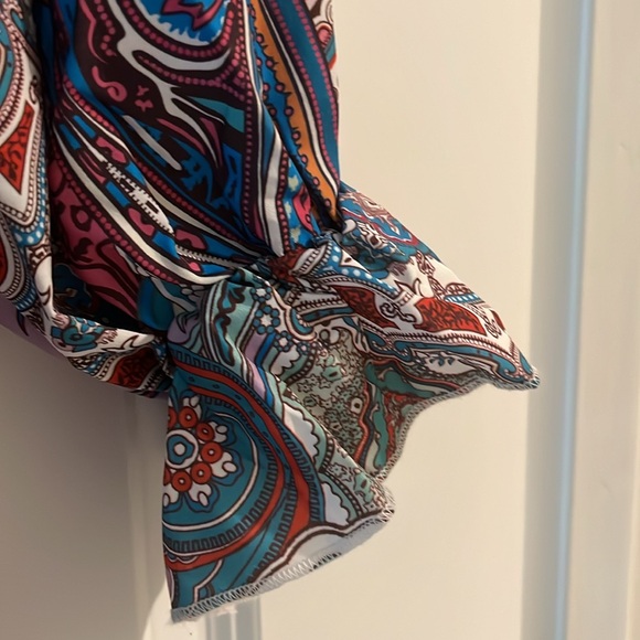 🌺🌻Chicme Boho top! Pretty purple , teal and orange colors🌻🍂 - Picture 3 of 3